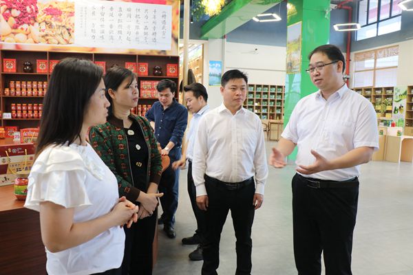 加工所科技专家赴武宣县开展农产品加工产业调研