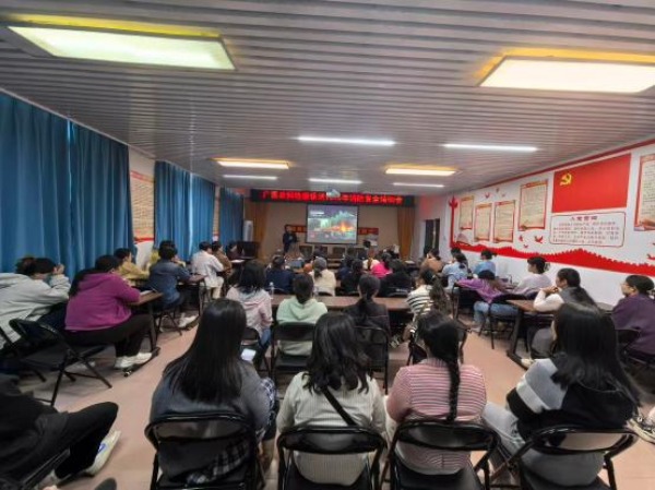 upfile IMG_202512104471_600x449.jpg